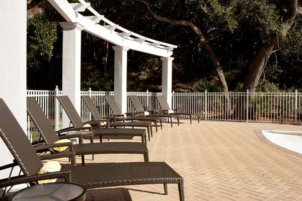Pool - Hampton Inn & Suites Jekyll Island