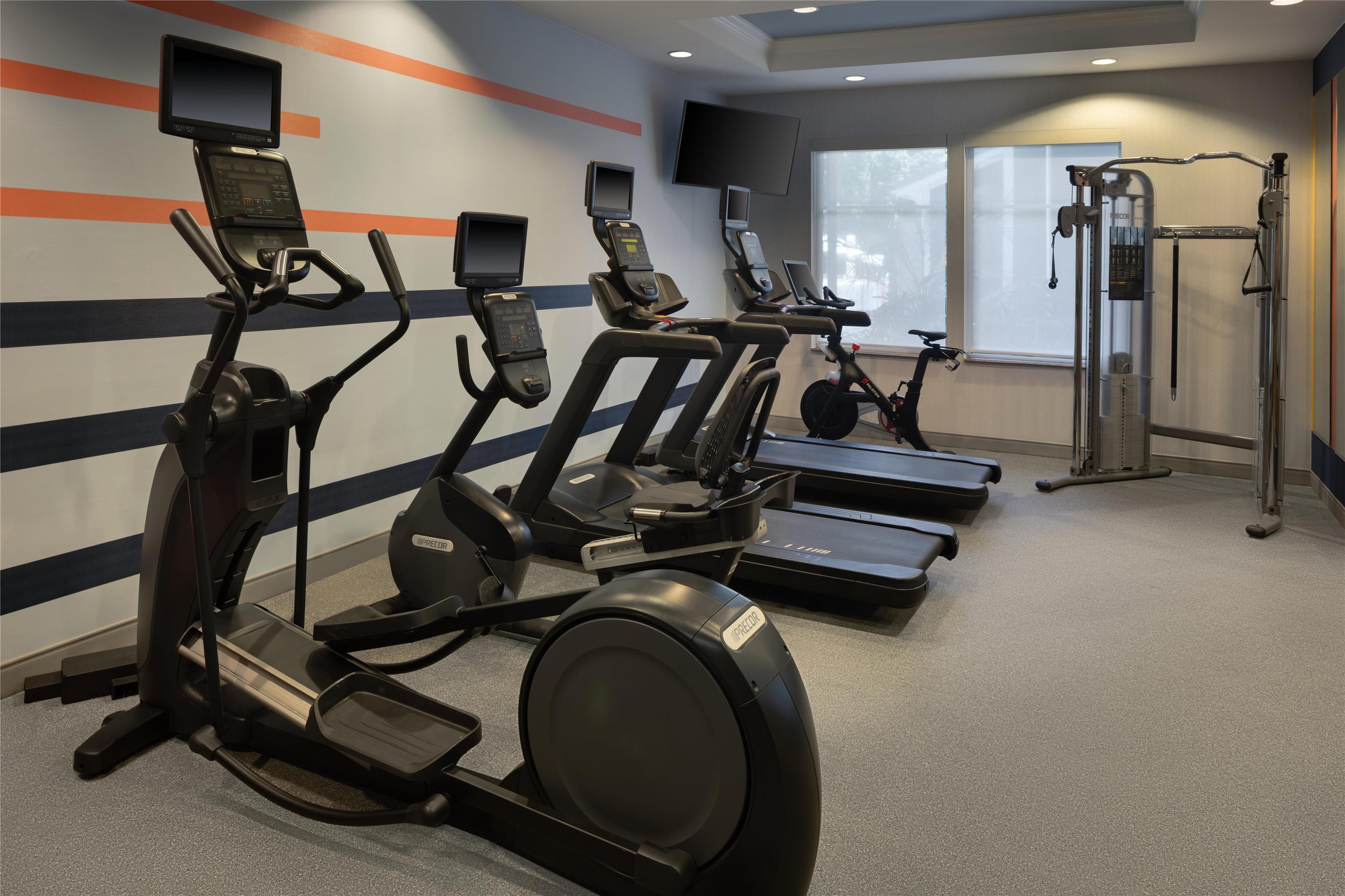 Health club fitness center gym | Hampton Inn & Suites Jekyll Island