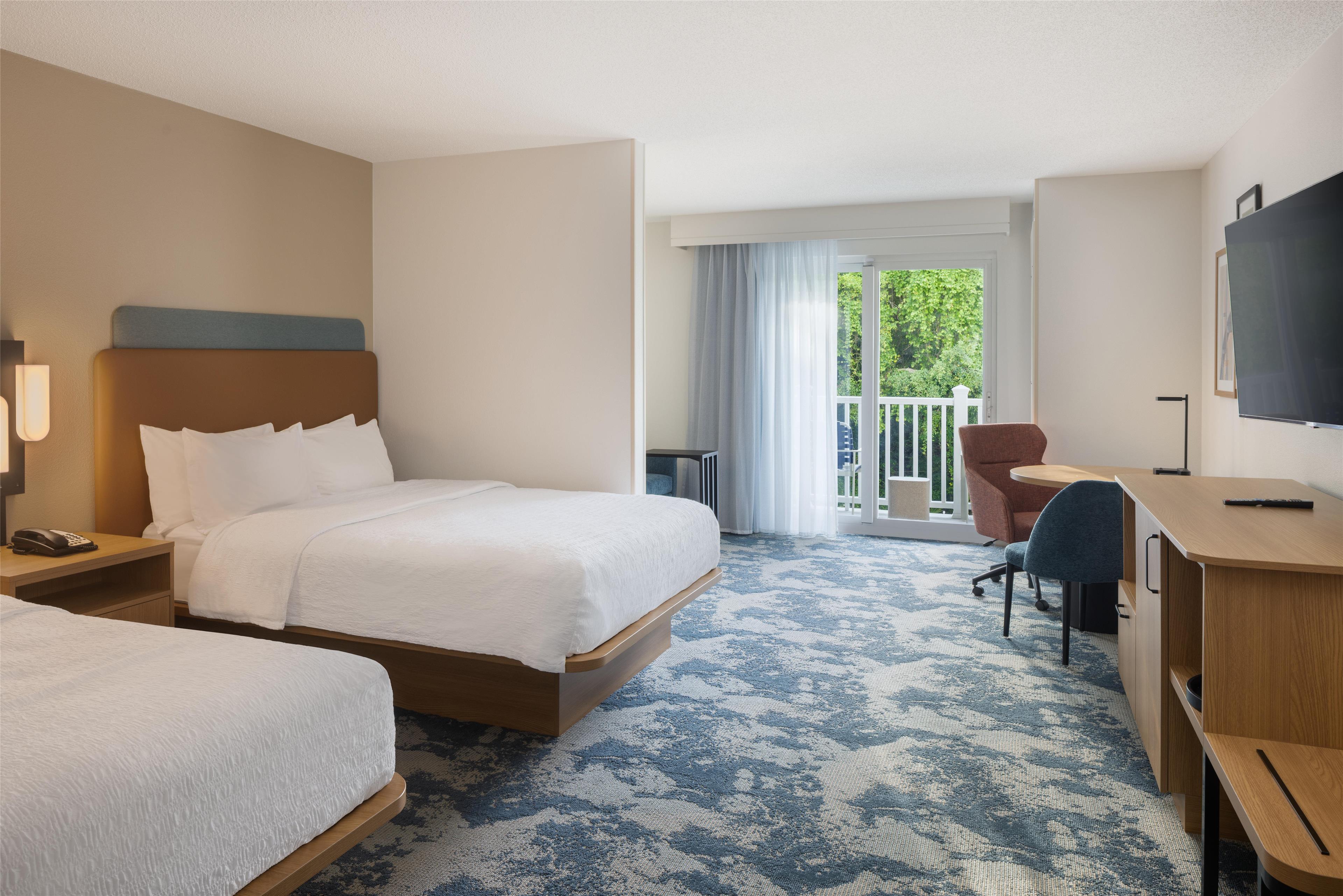 Hampton Inn & Suites by Hilton Jekyll Island Room Type - 2 QN STUDIO STE BALCONY NS