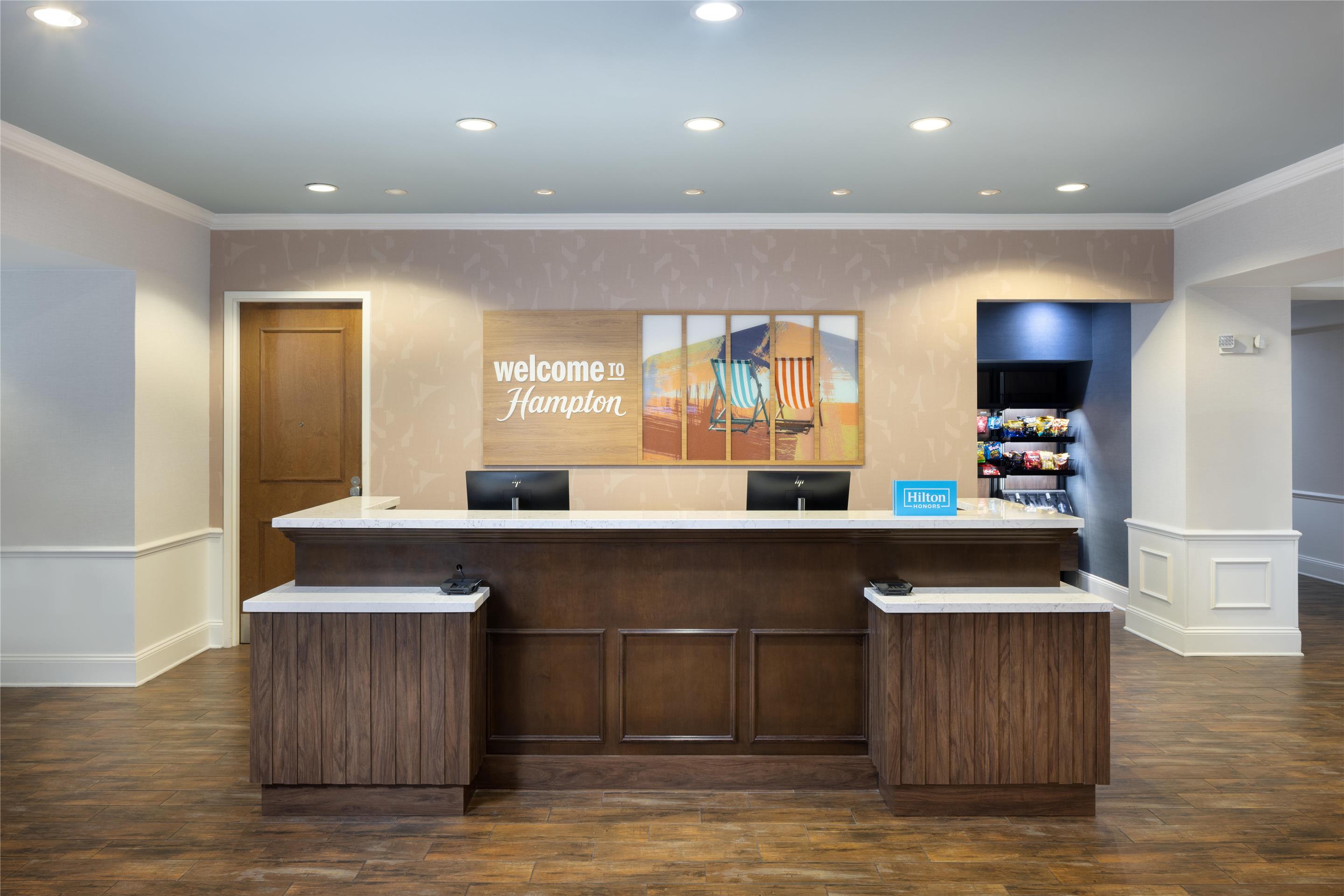 Reception | Hampton Inn & Suites Jekyll Island