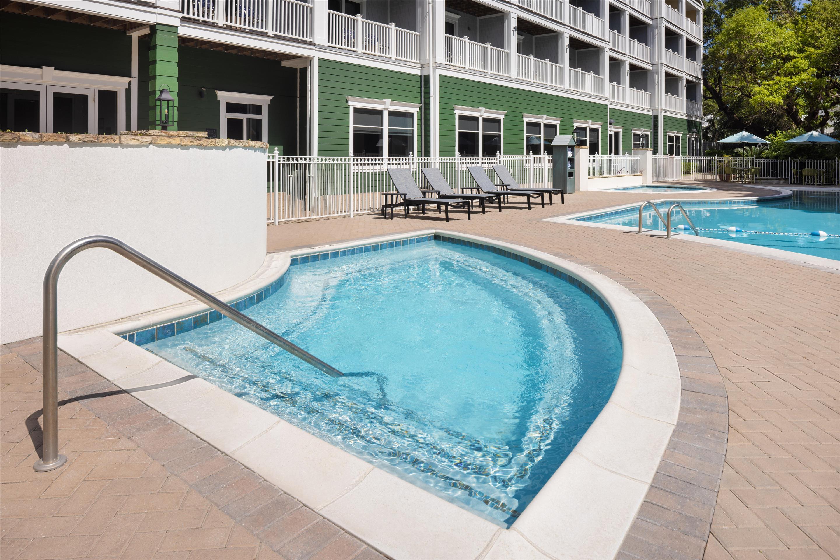 Pool | Hampton Inn & Suites Jekyll Island
