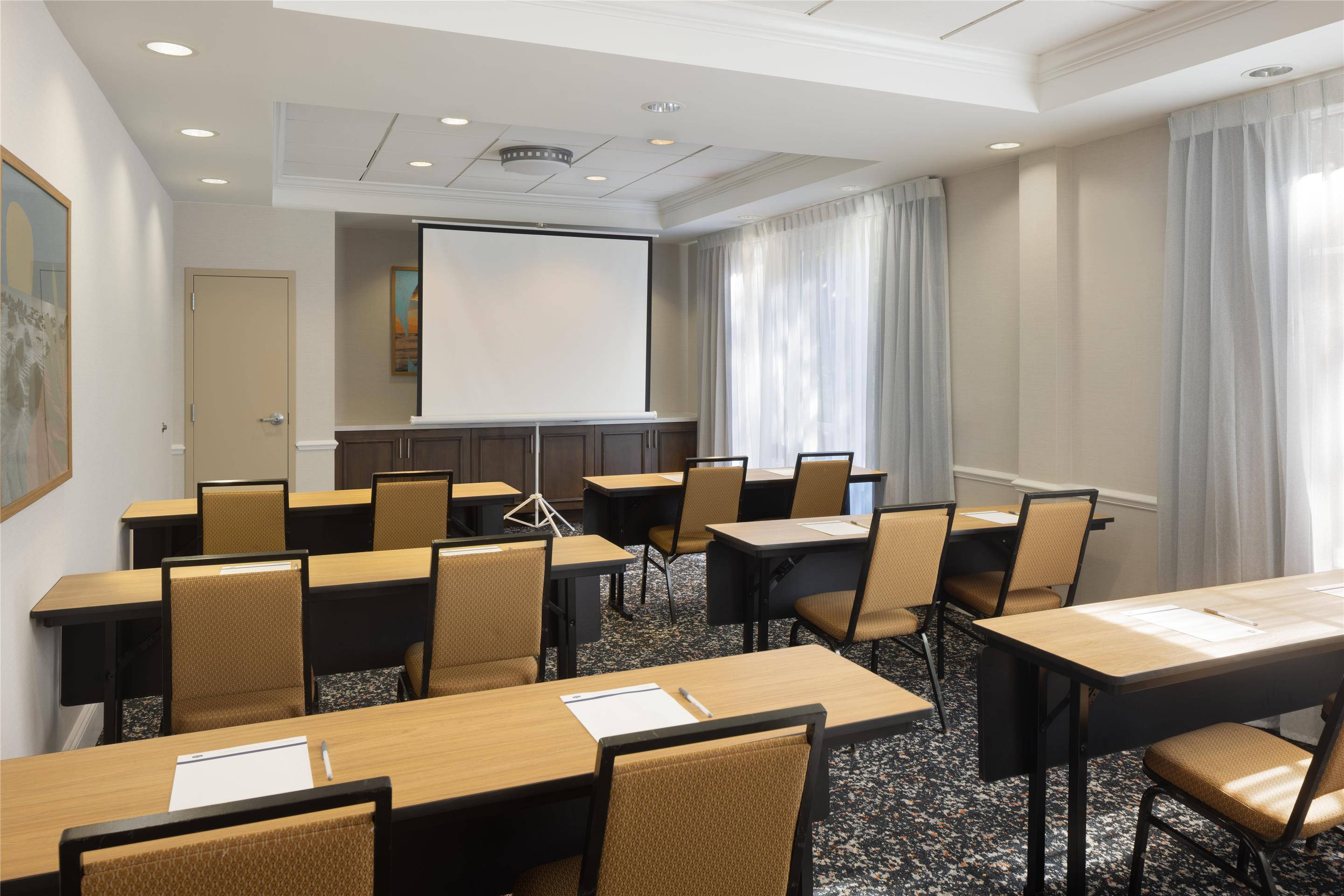 Meeting Room | Hampton Inn & Suites Jekyll Island