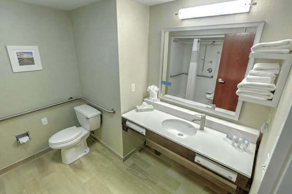  - Hampton Inn Batavia - I-90, Exit 48