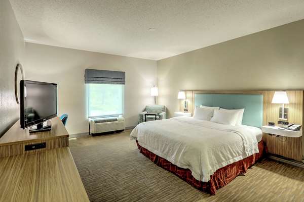  - Hampton Inn Batavia - I-90, Exit 48
