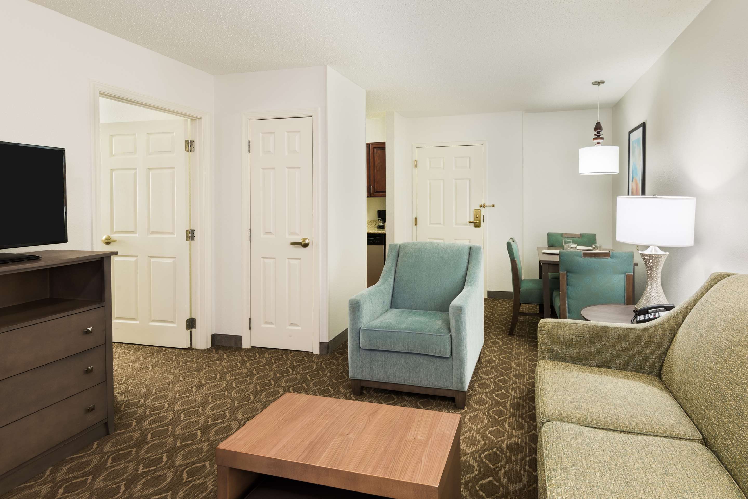 Guest room