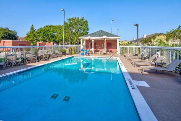 Pool - Homewood Suites by Hilton Baton Rouge - I-10, Exit 158