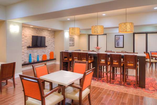 Amenities - Hampton Inn Denham Springs - I-12, Exit 10