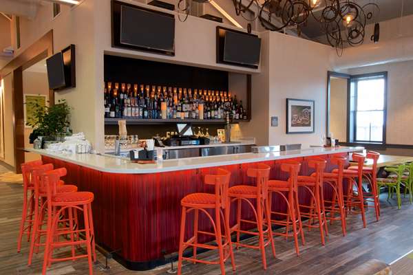 Restaurant - Hilton Garden Inn Downtown Burlington