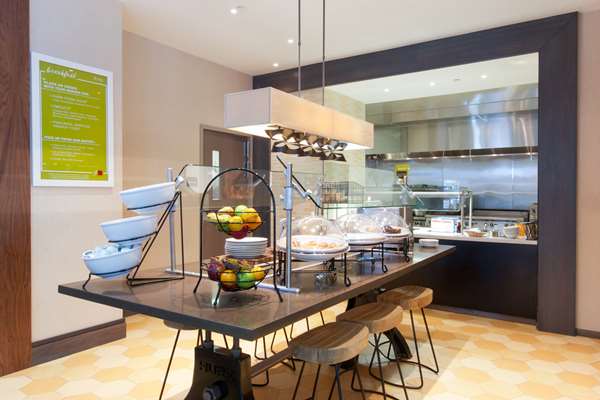 Restaurant - Hilton Garden Inn Downtown Burlington