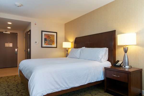 - Hilton Garden Inn Downtown Burlington