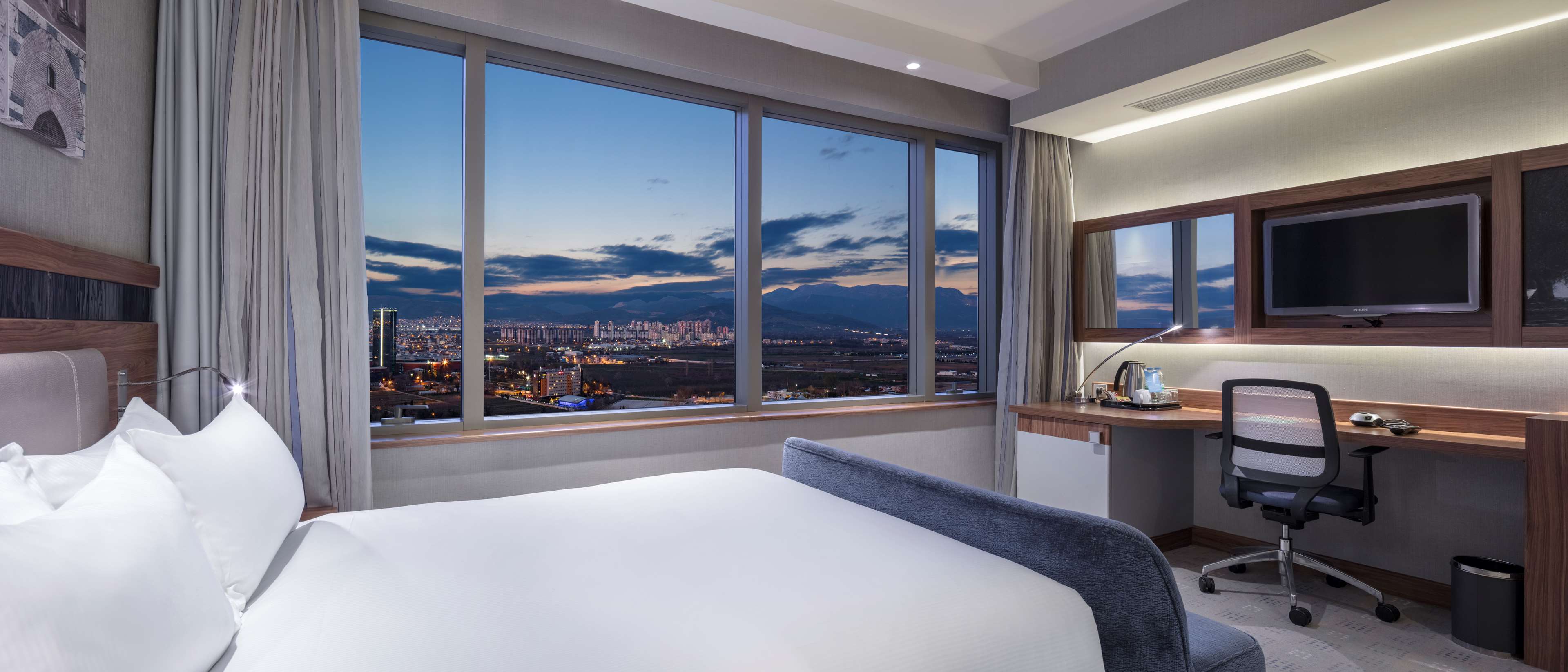 Hampton By Hilton Bursa Room Type - QUEEN ROOM NON SMKNG CITY