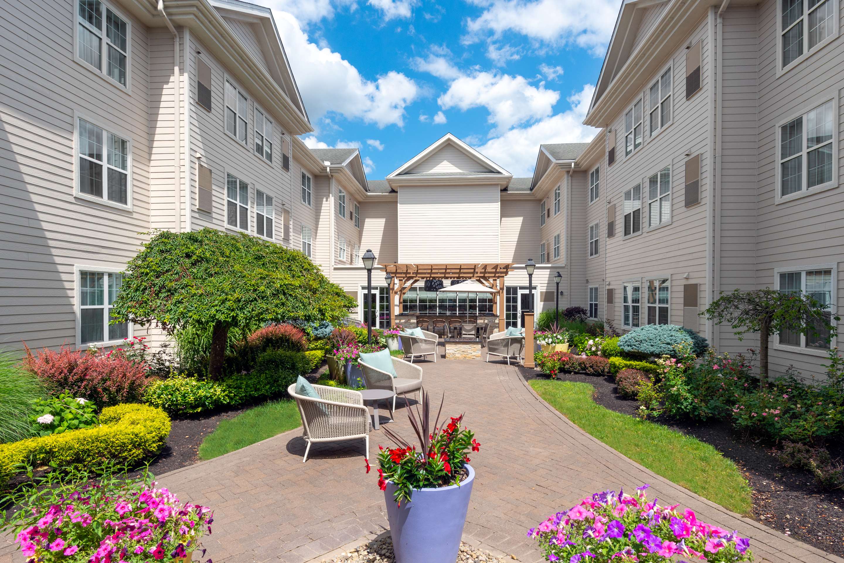 Exterior | Homewood Suites by Hilton Buffalo Airport