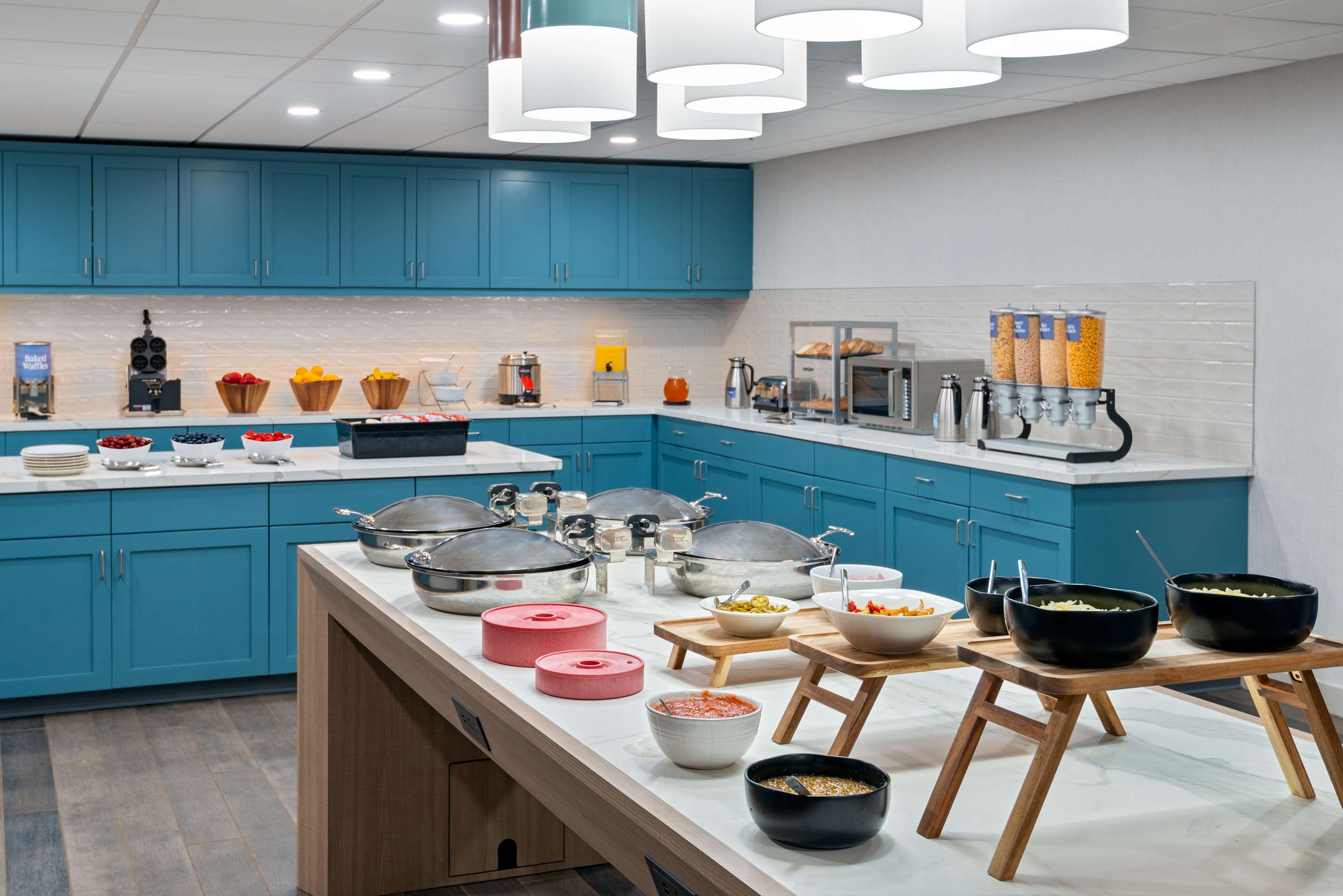 Breakfast Area | Homewood Suites by Hilton Buffalo Airport