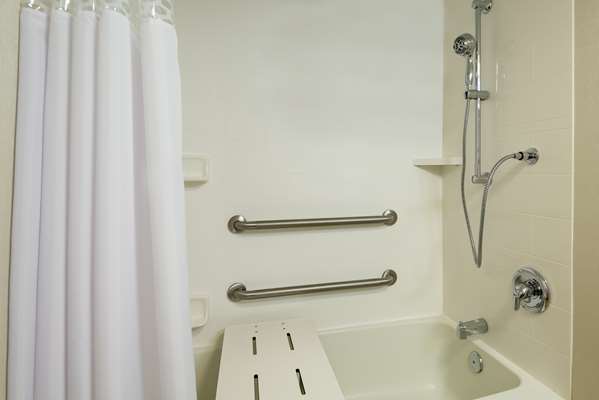  - Hampton Inn Galleria Cheektowaga - I-90, Exit 52