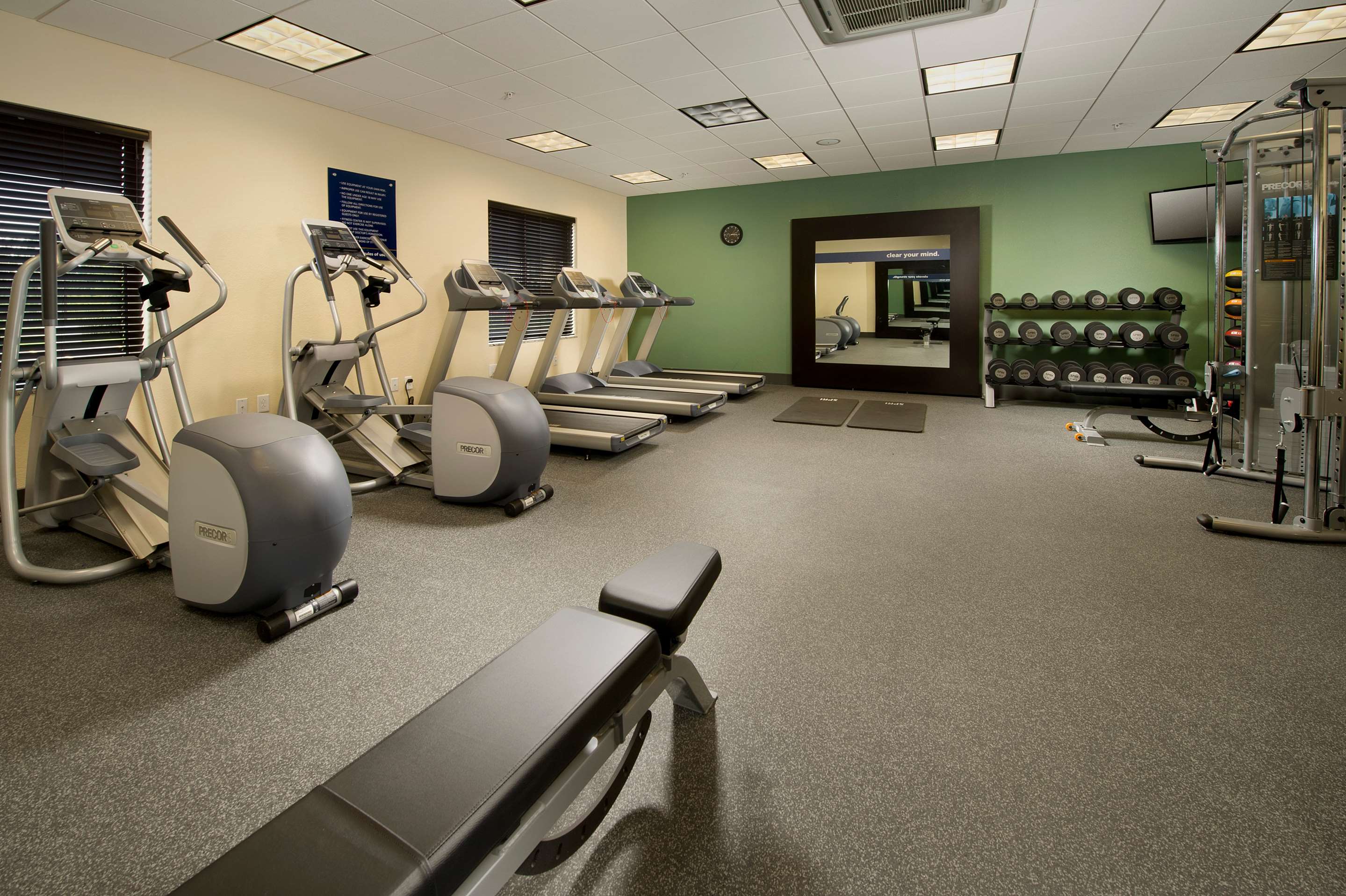 Health club fitness center gym | Hampton Inn & Suites Buffalo Airport
