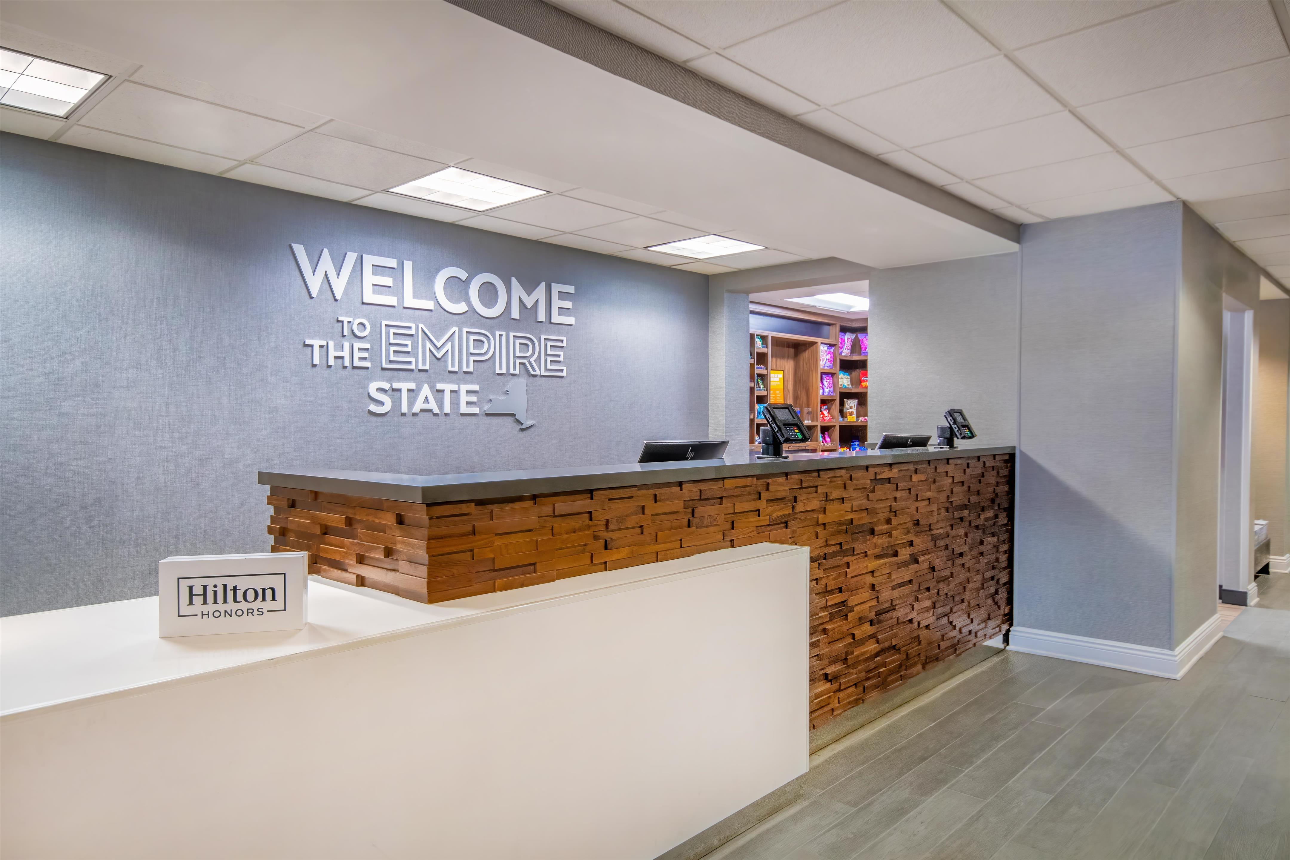 Reception | Hampton Inn East Aurora