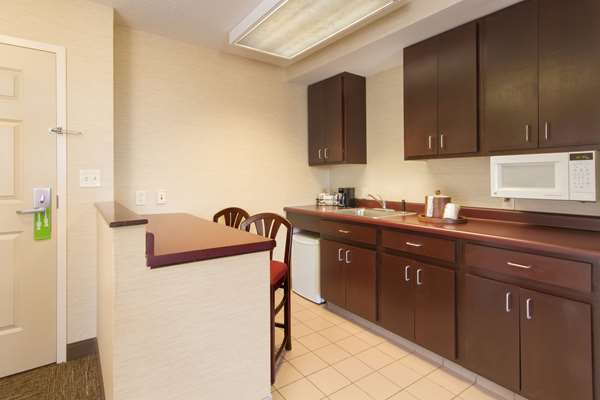  - Hampton Inn West Seneca