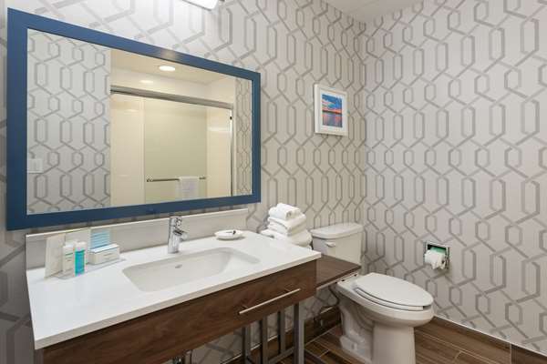  - Hampton Inn West Seneca