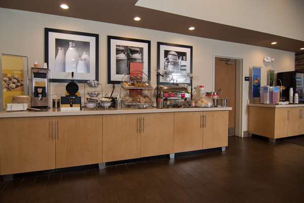 Restaurant - Hampton Inn Brevard