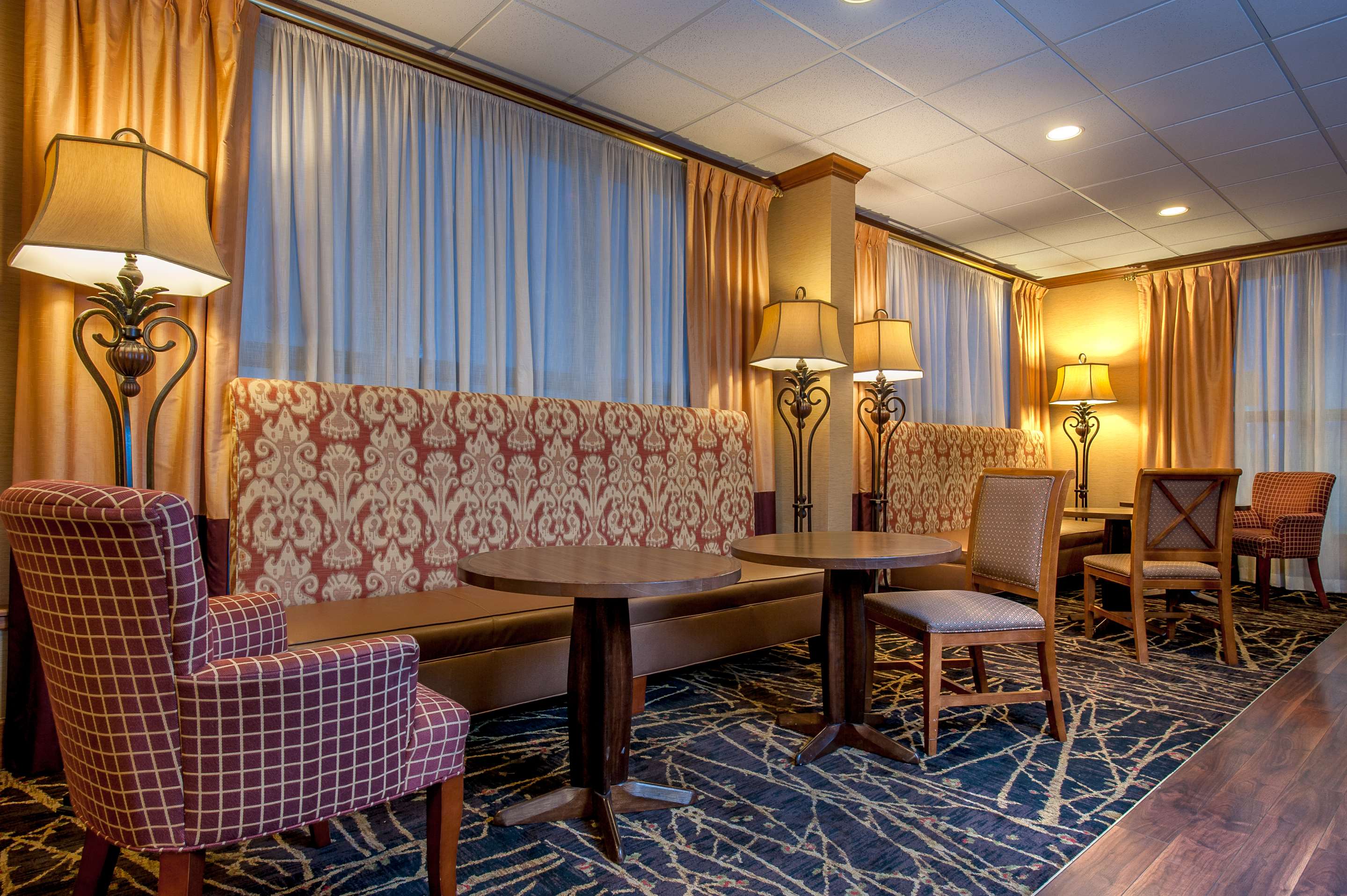 Reception | Hampton Inn Bowling Green KY