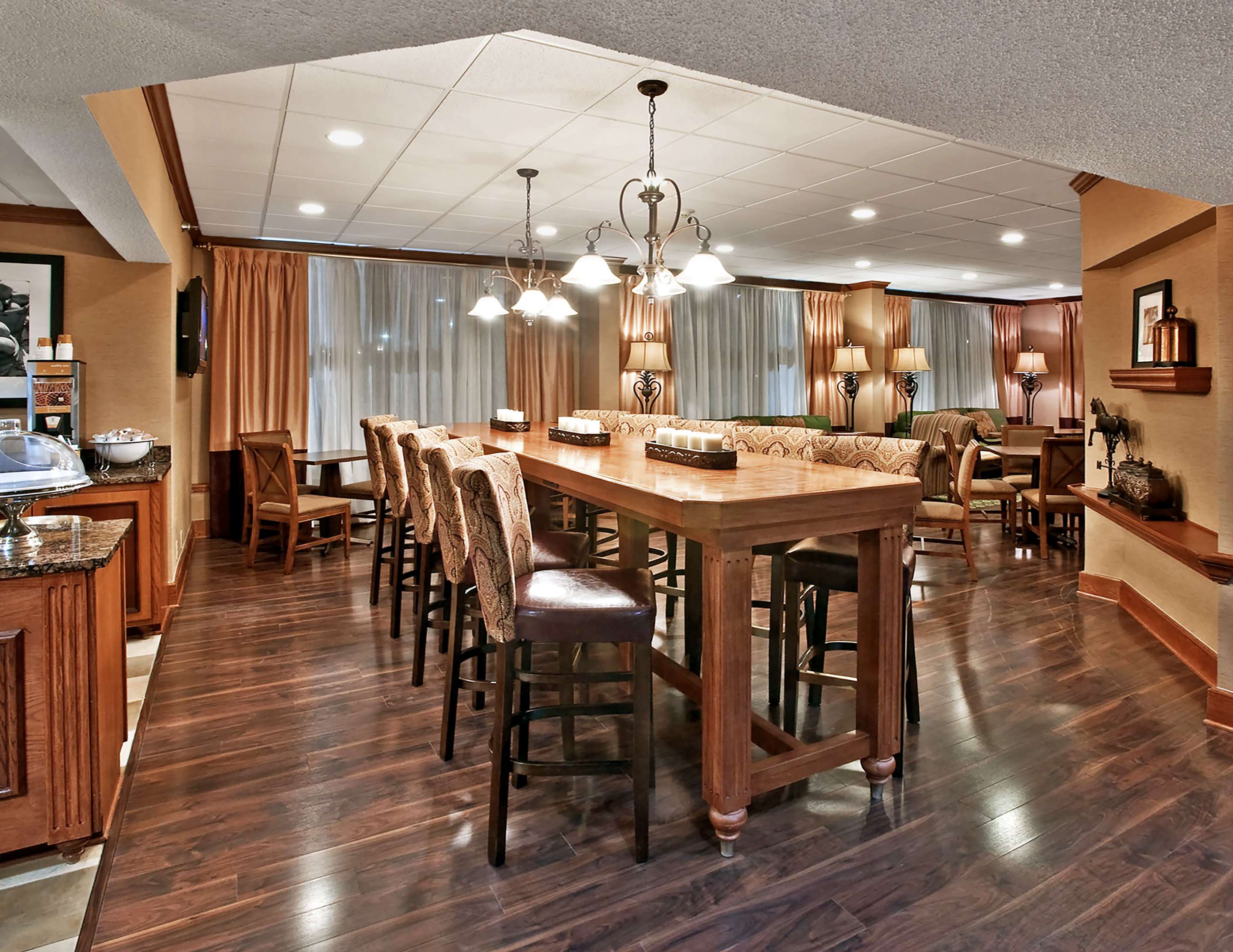 Lobby | Hampton Inn Bowling Green KY