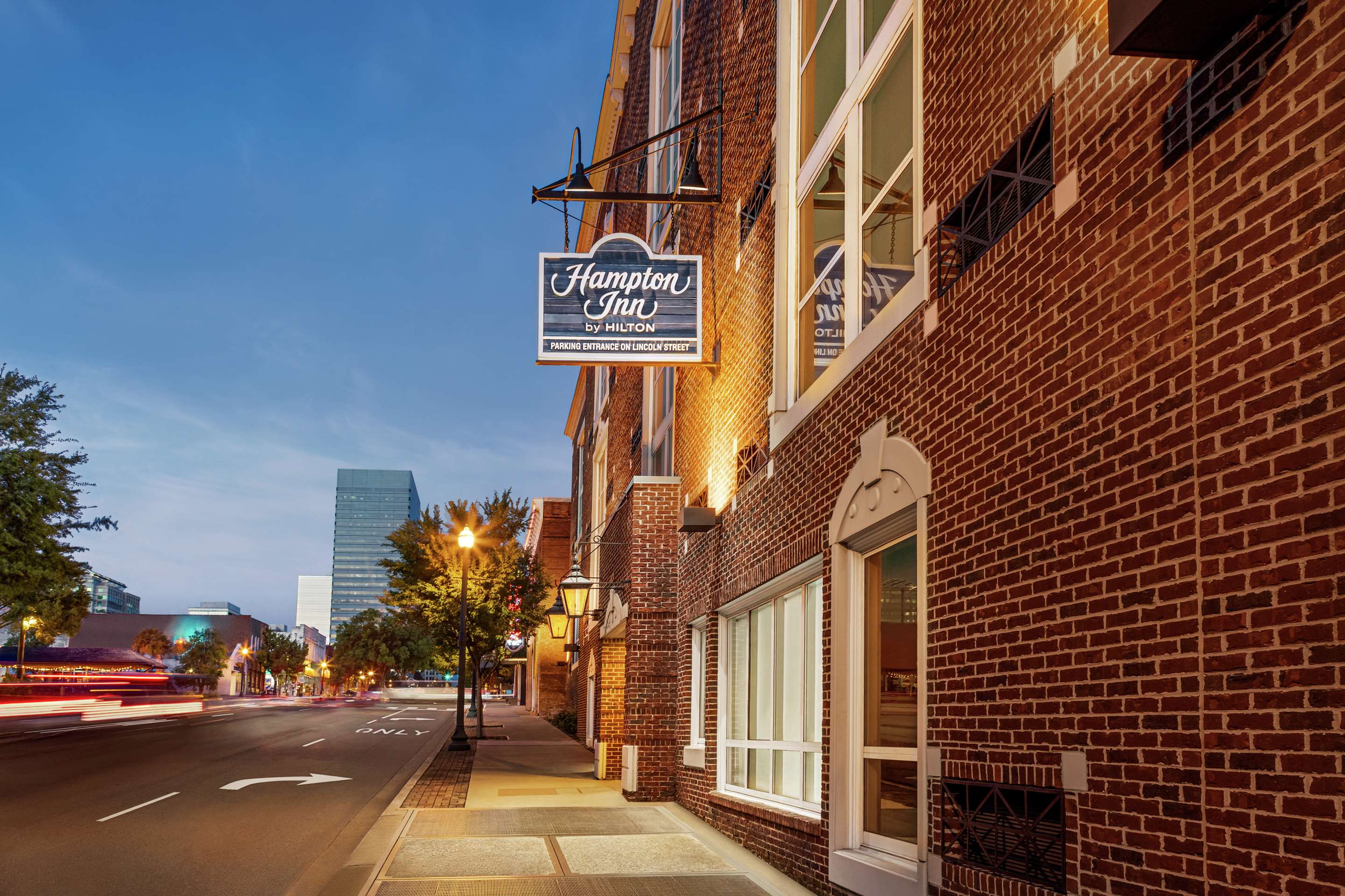 Exterior | Hampton Inn Columbia-Downtown Historic District
