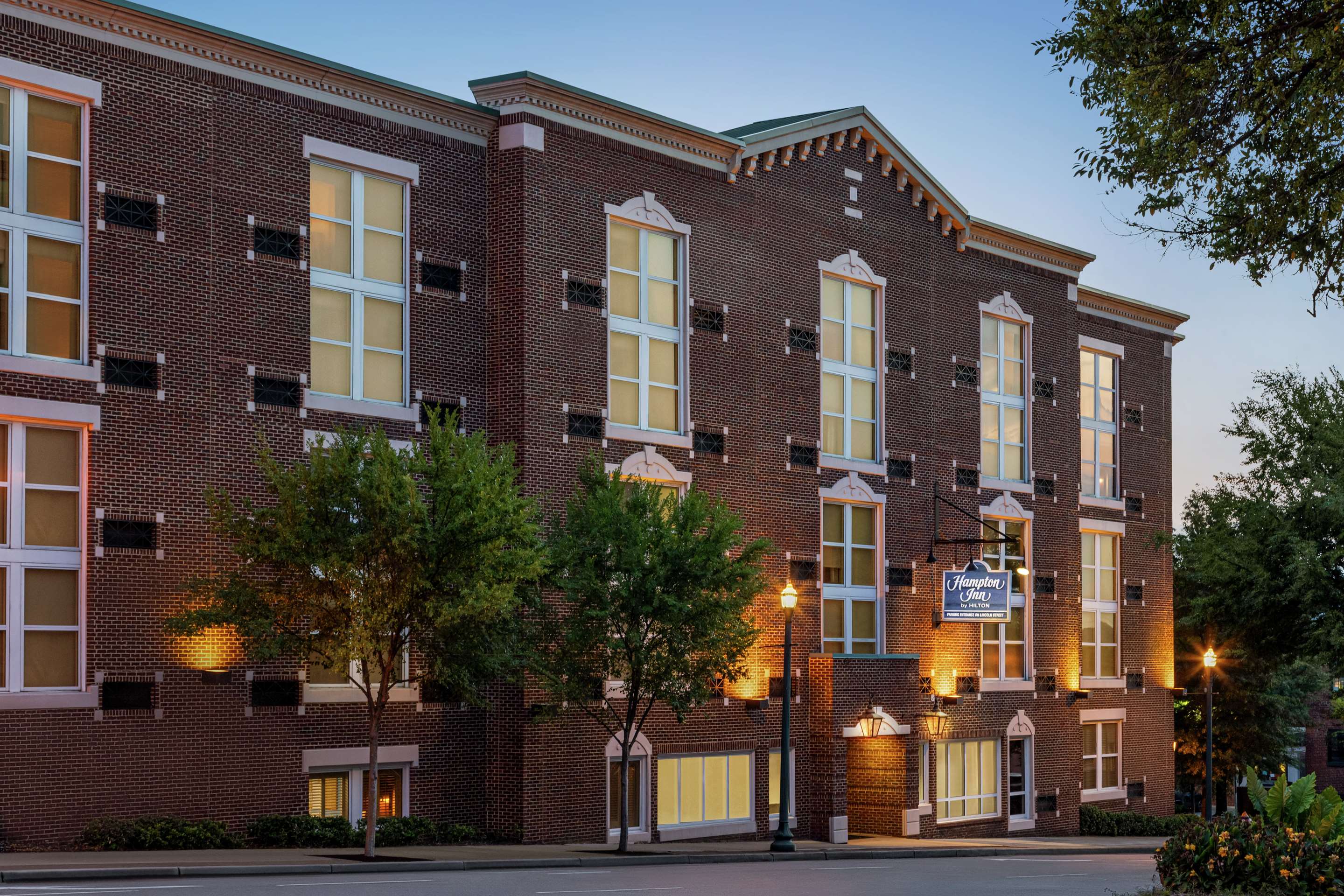 Exterior | Hampton Inn Columbia-Downtown Historic District