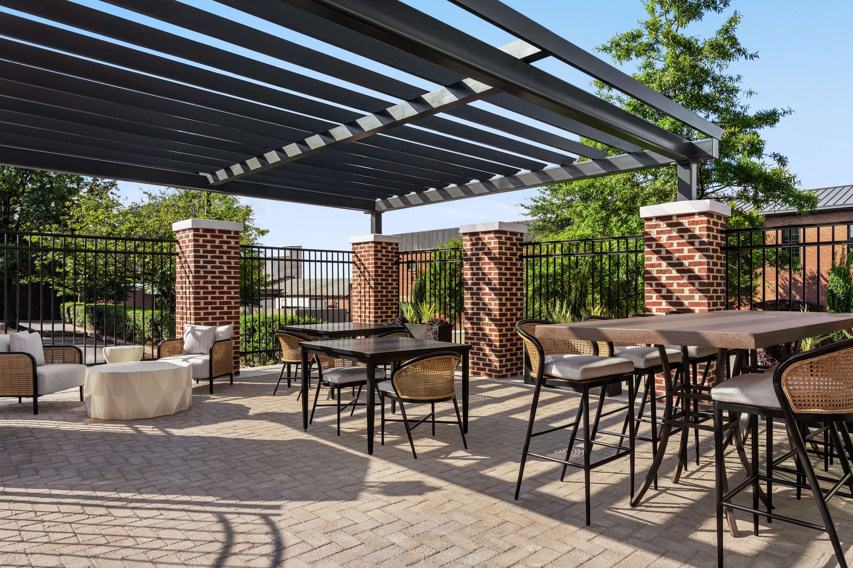 Exterior | Hampton Inn Columbia-Downtown Historic District