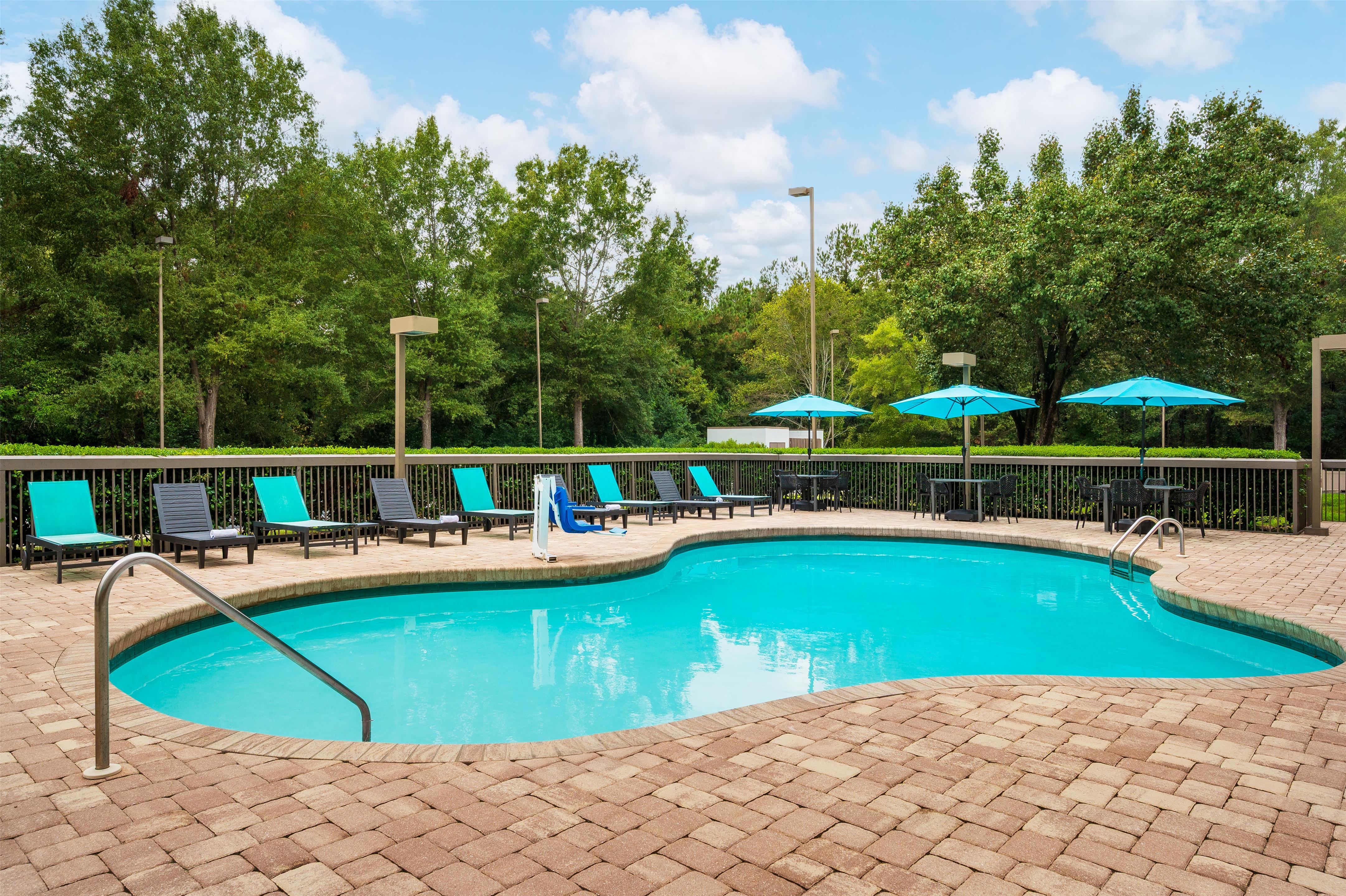 Pool | Hampton Inn Columbia Northeast - Fort Jackson Area