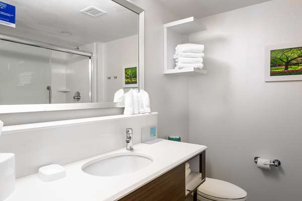  - Hampton Inn Harbison Columbia - I-26, Exit 103