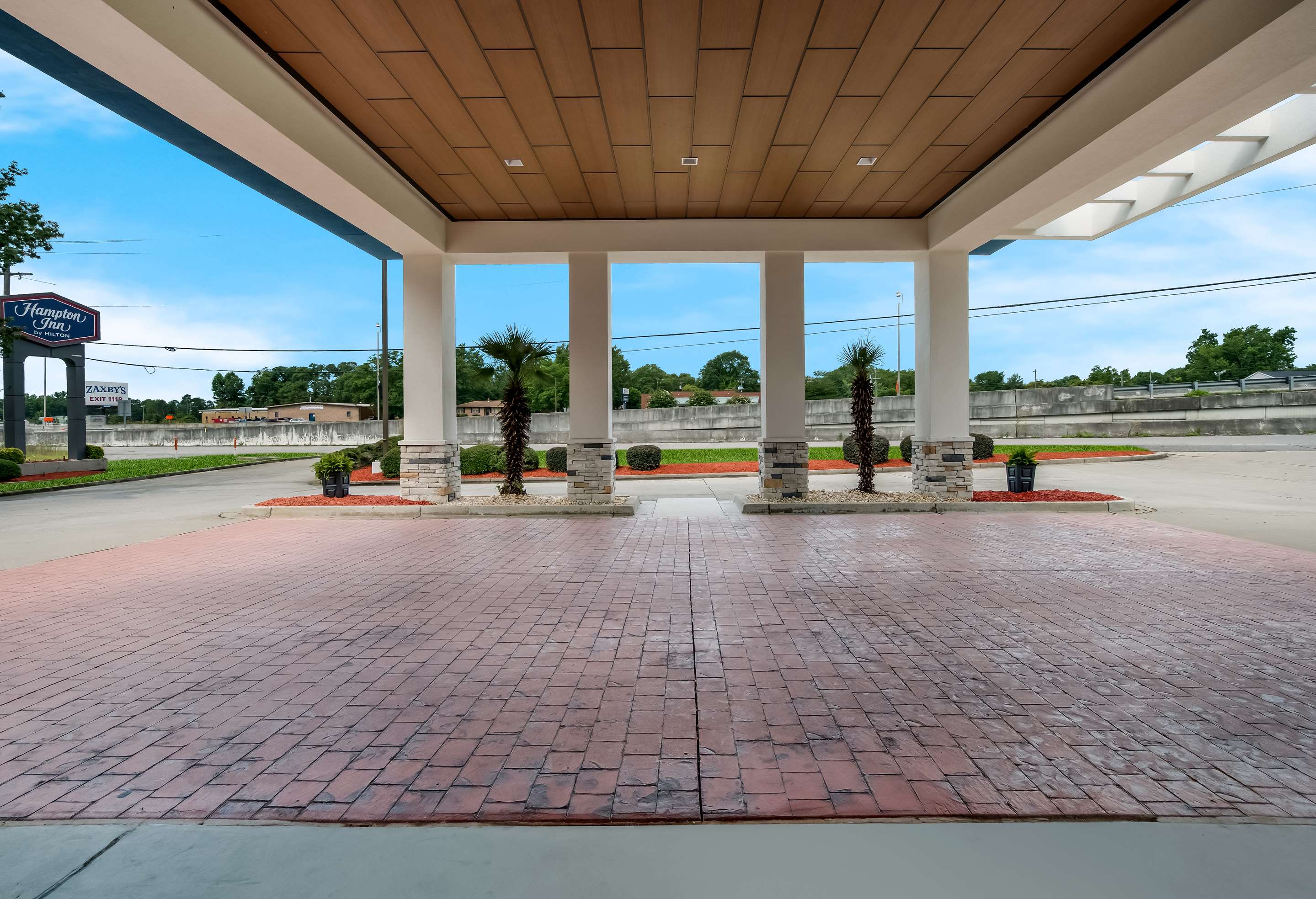 Exterior | Hampton Inn Columbia-I-26 Airport