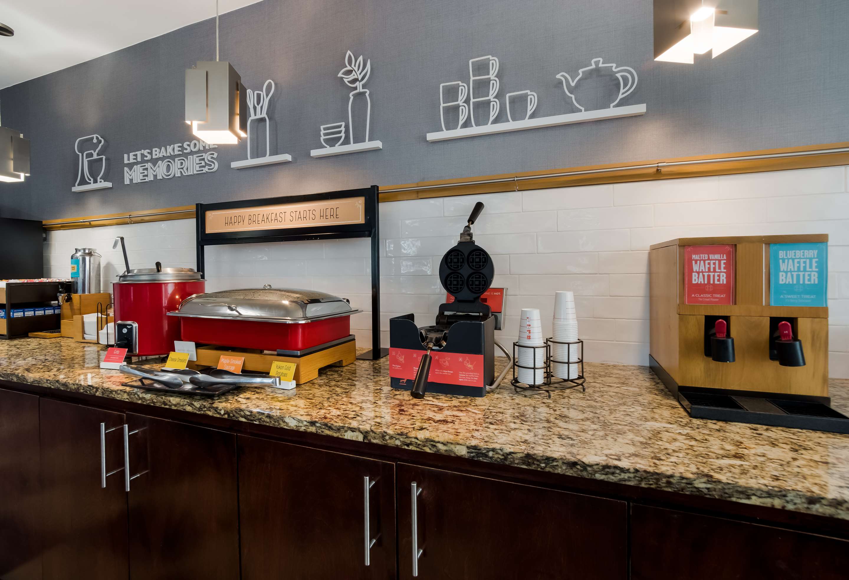 Breakfast Area | Hampton Inn Columbia-I-26 Airport
