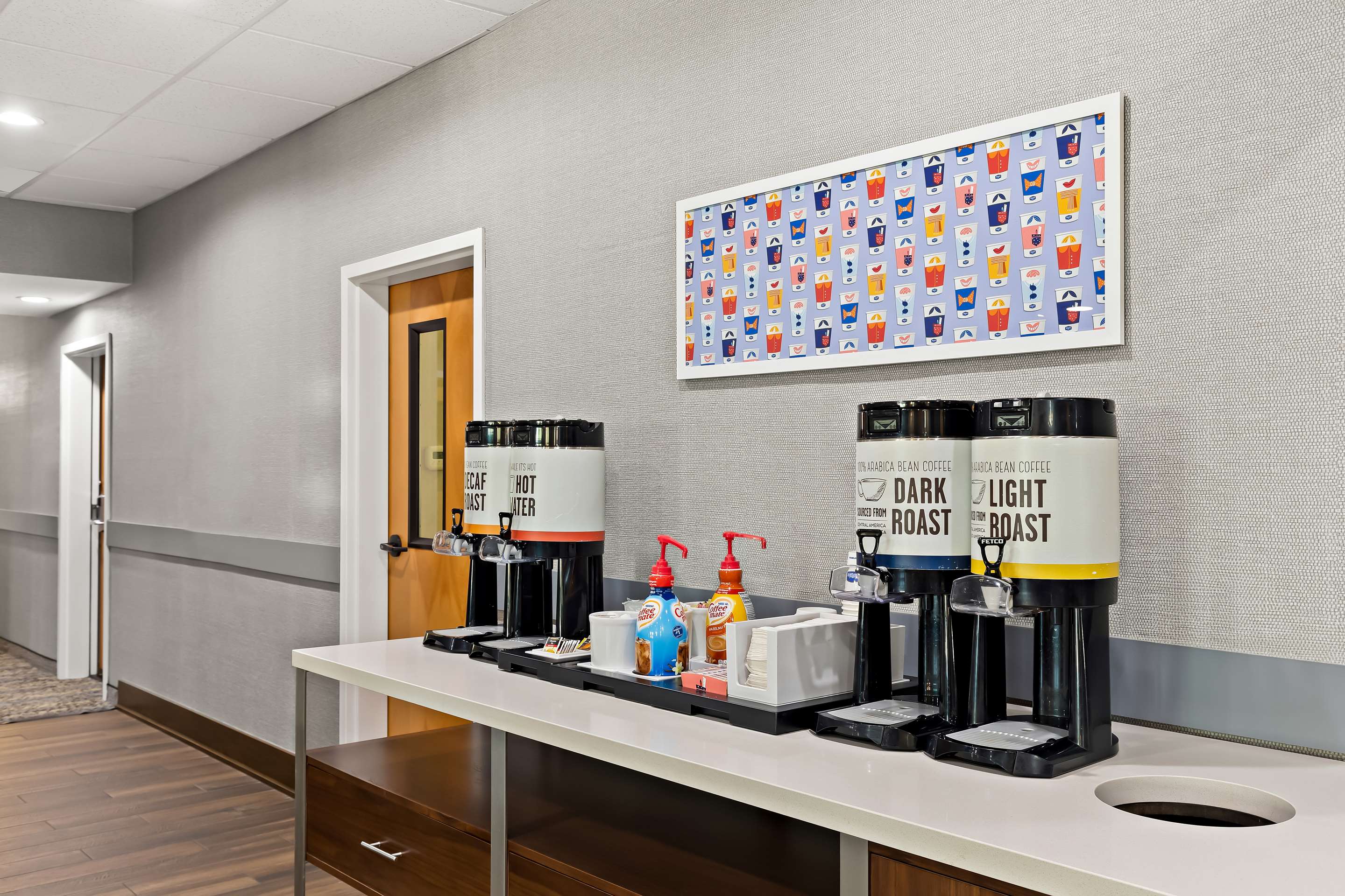Restaurant | Hampton Inn & Suites Canton