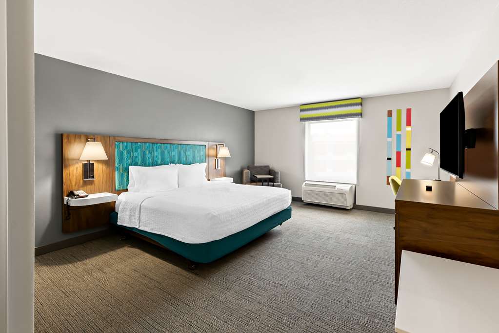Hampton Inn & Suites Canton Room Type - 1 KING ACC W TUB NON SMOK