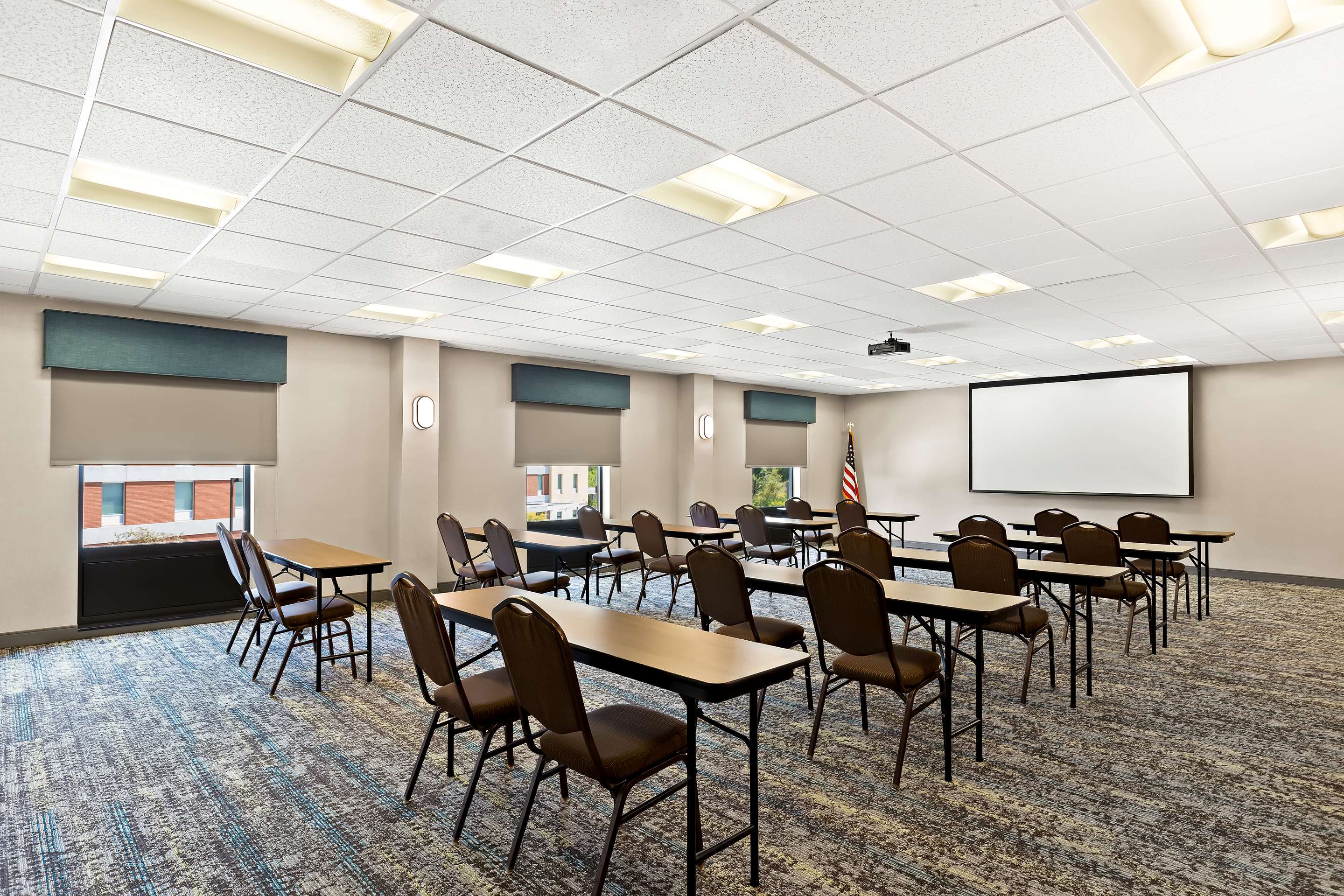 Meeting Room | Hampton Inn & Suites Canton