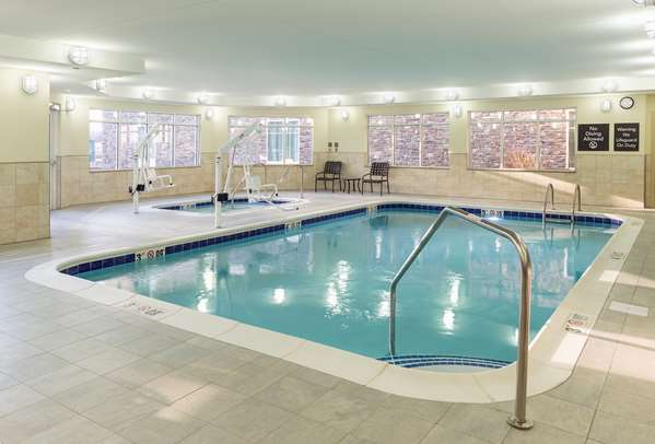 Pool - Homewood Suites by Hilton Akron - I-77, Exit 137