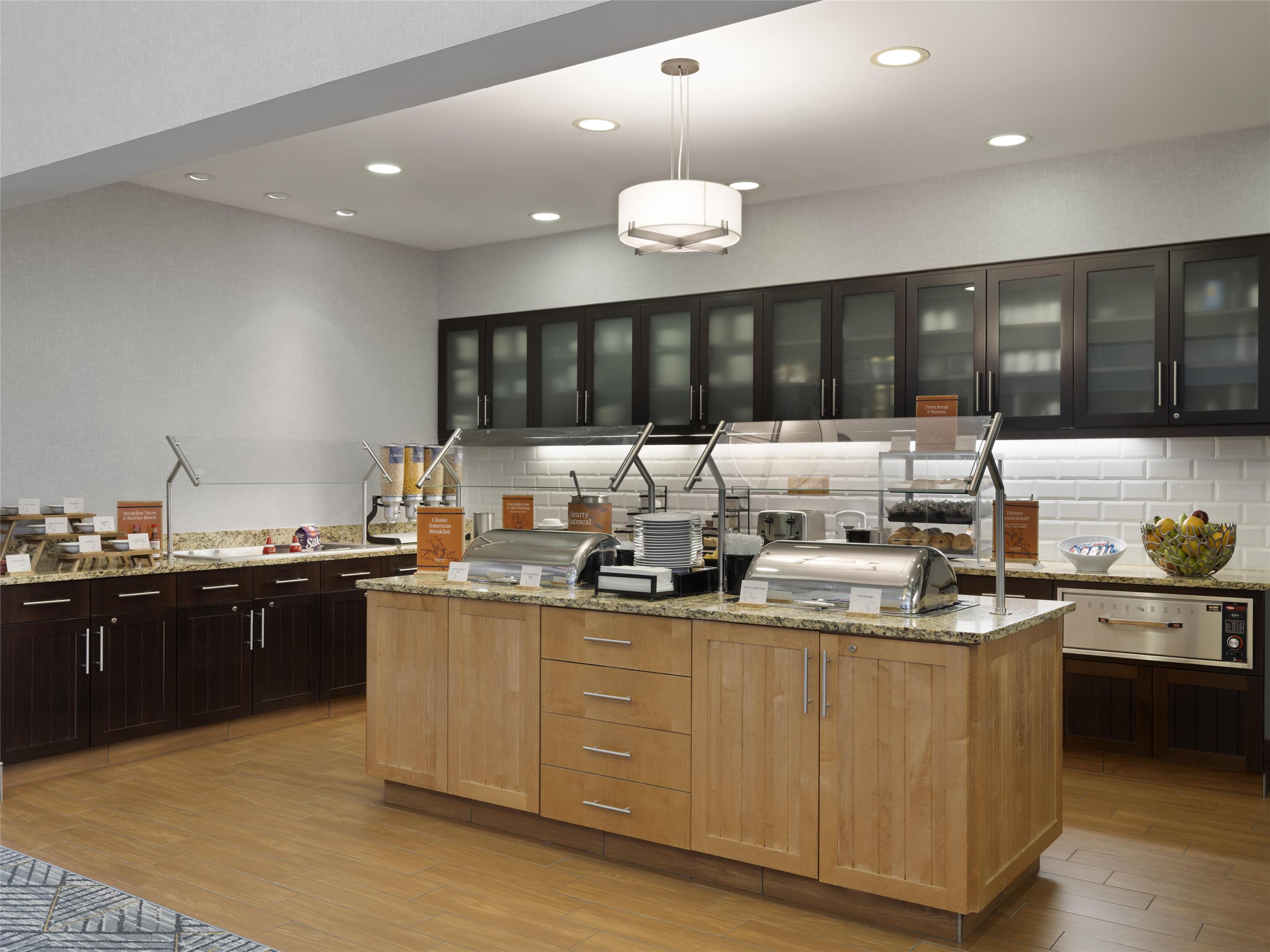 Breakfast Area | Homewood Suites by Hilton Akron Fairlawn, OH