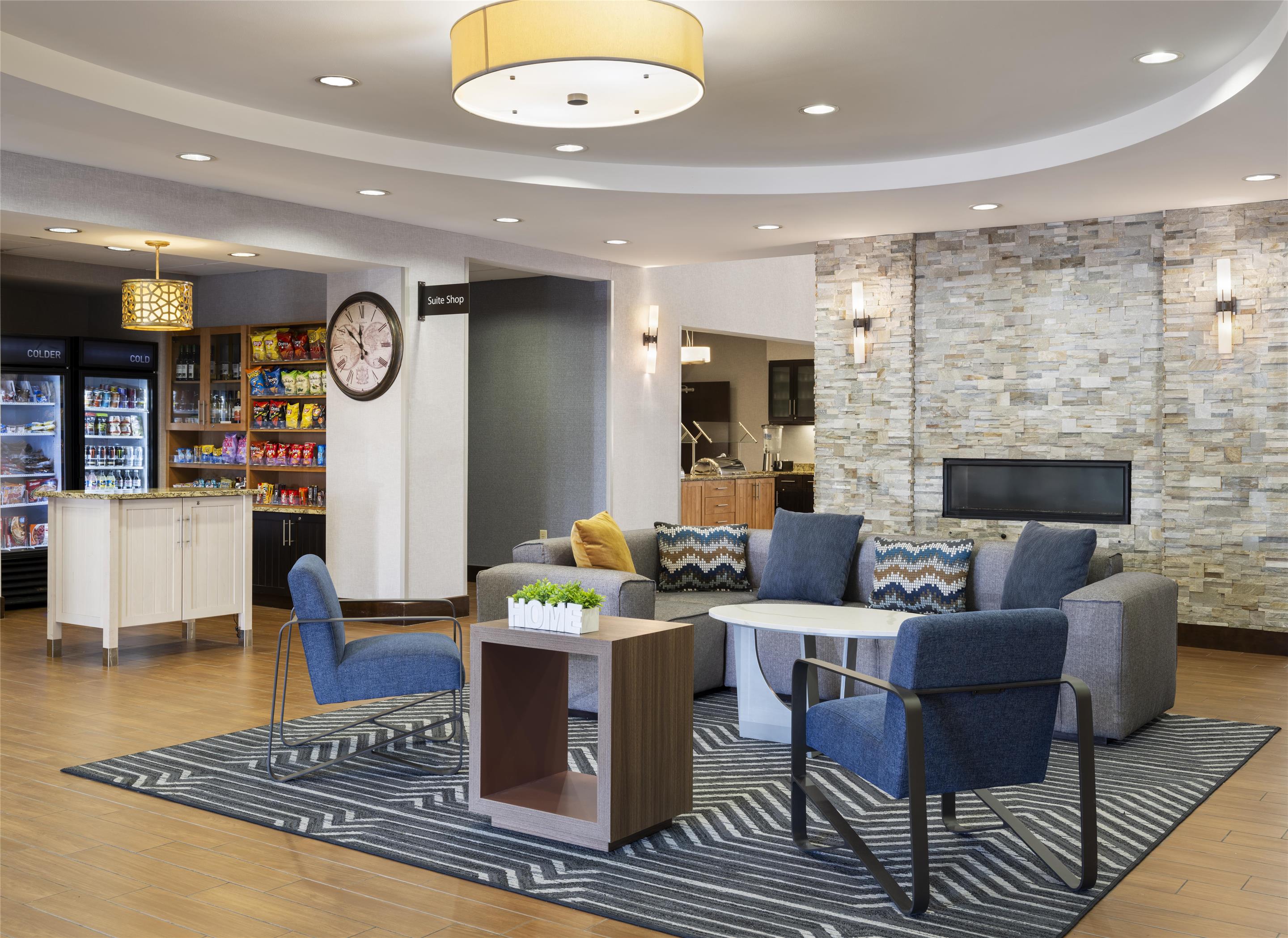 Lobby | Homewood Suites by Hilton Akron Fairlawn, OH