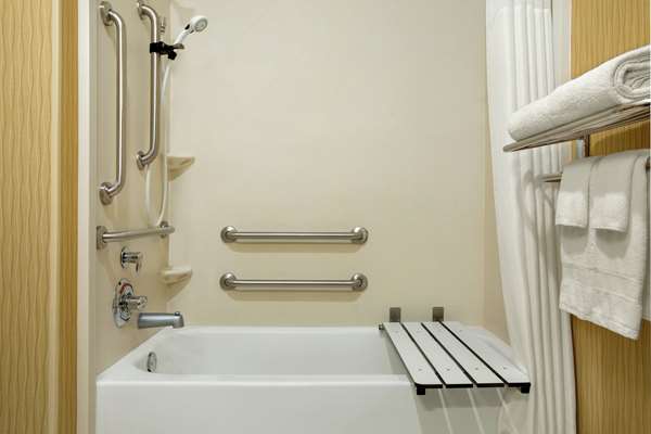  - Hampton Inn Fairlawn Akron - I-77, Exit 137