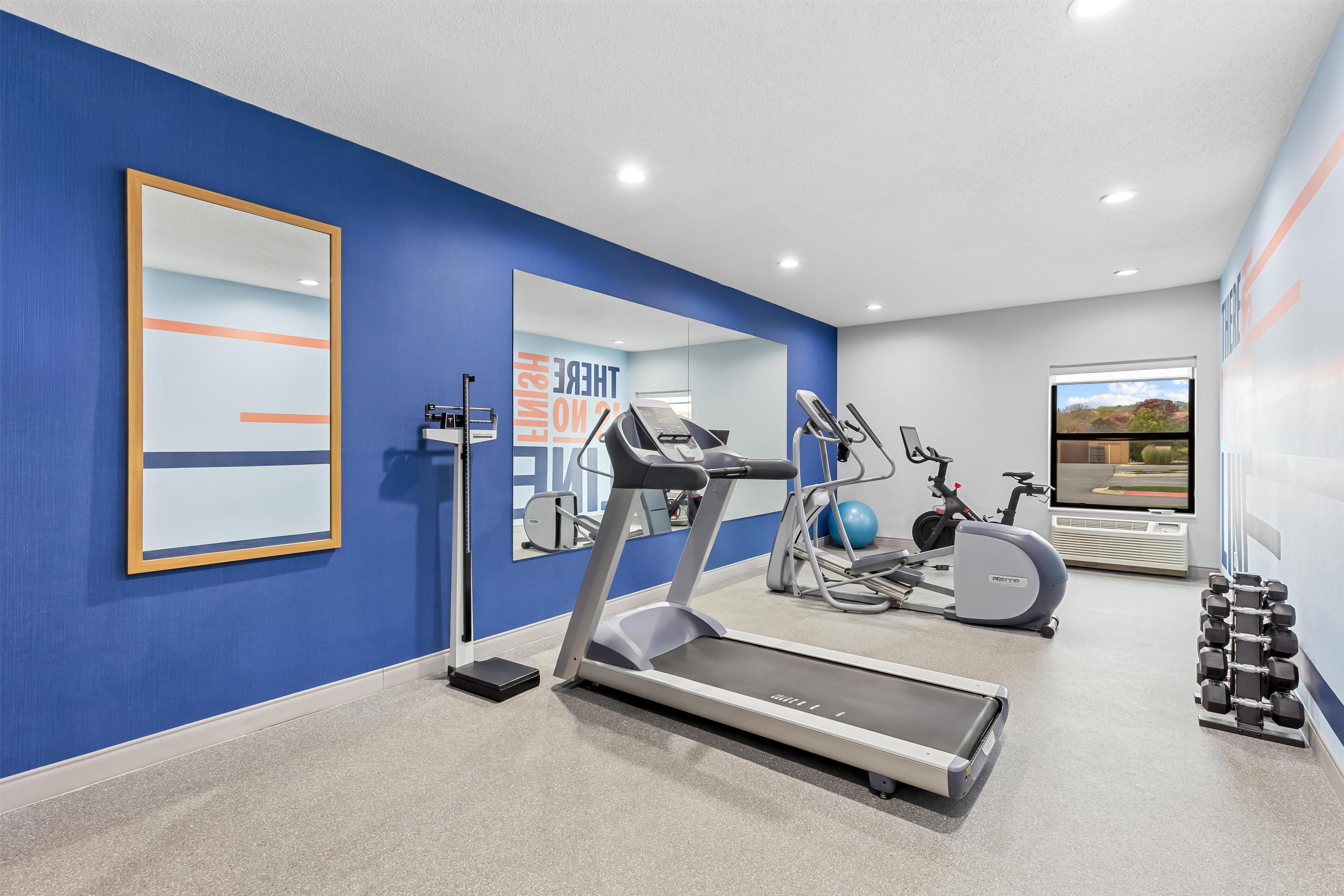 Health club fitness center gym | Hampton Inn Akron-Fairlawn