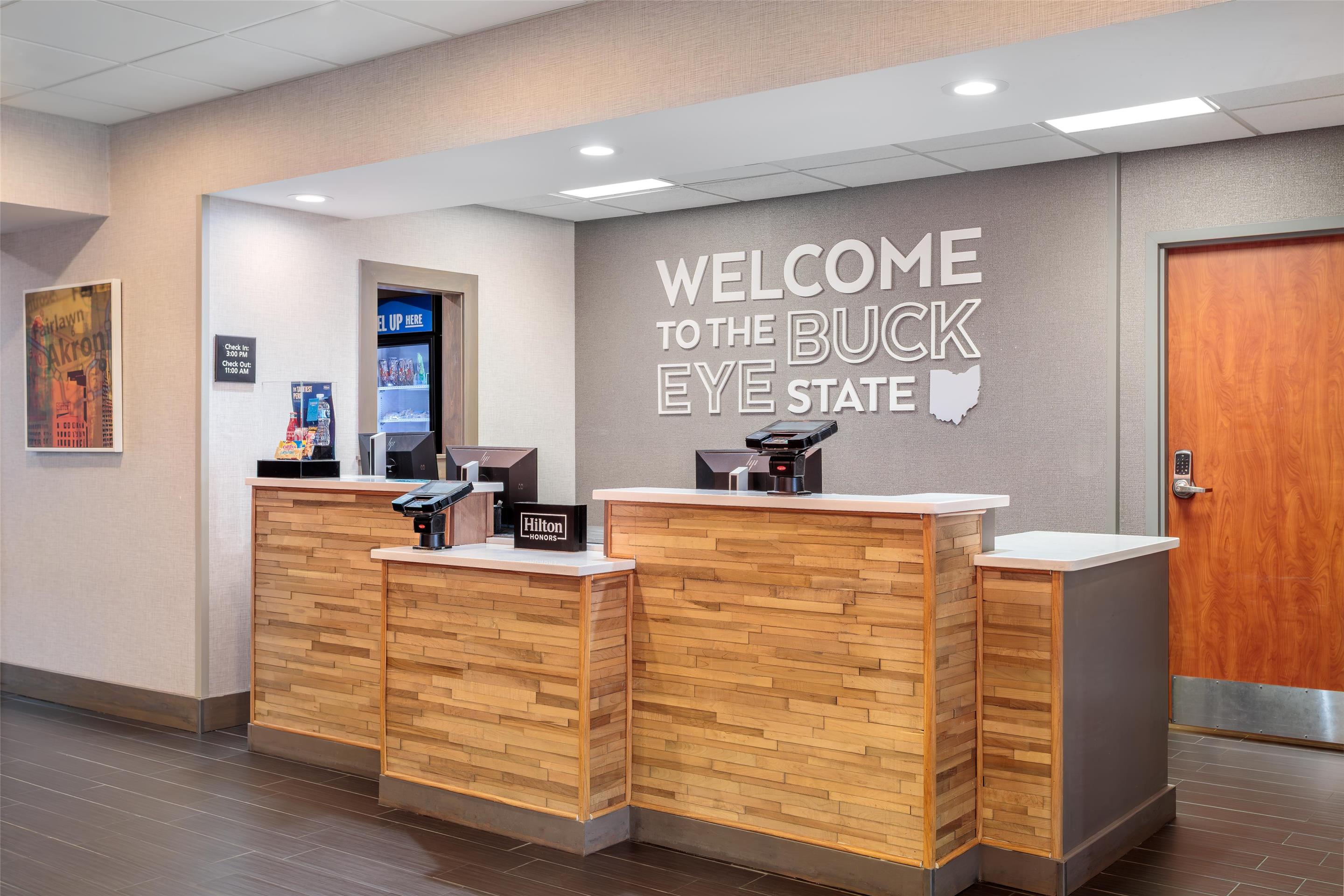 Lobby | Hampton Inn Akron-South
