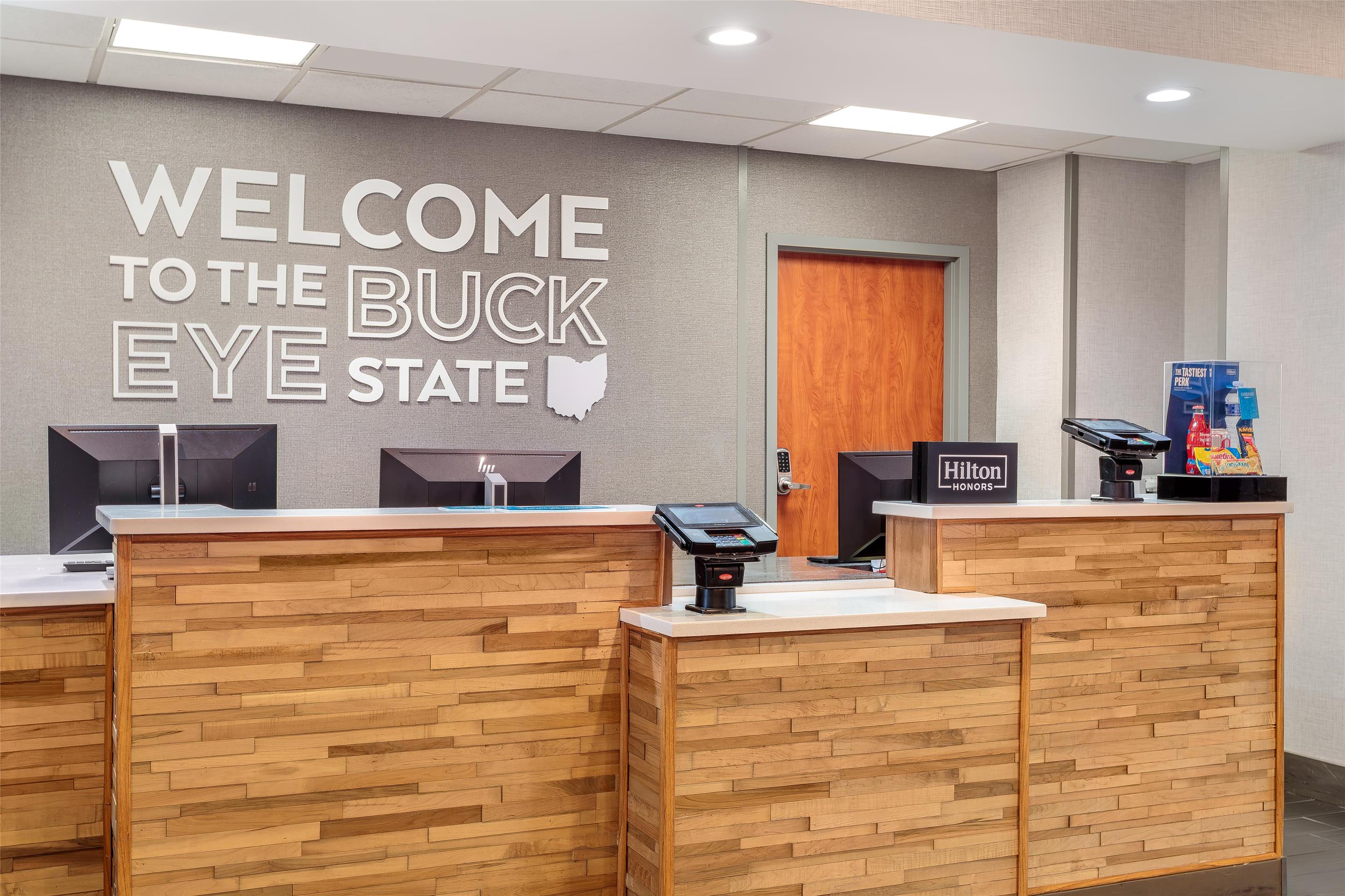 Reception | Hampton Inn Akron-South