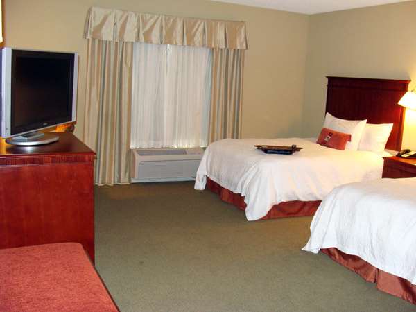  - Hampton Inn Calera - I-65, Exit 231