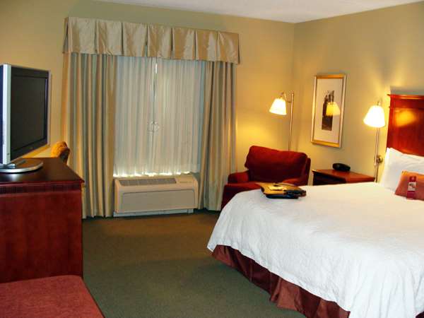  - Hampton Inn Calera - I-65, Exit 231