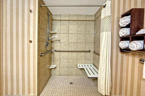  - Hampton Inn & Suites Sapphire