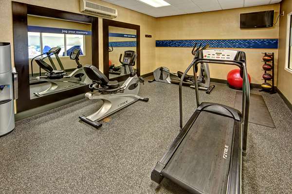 Fitness/ Exercise Room - Hampton Inn & Suites Sapphire