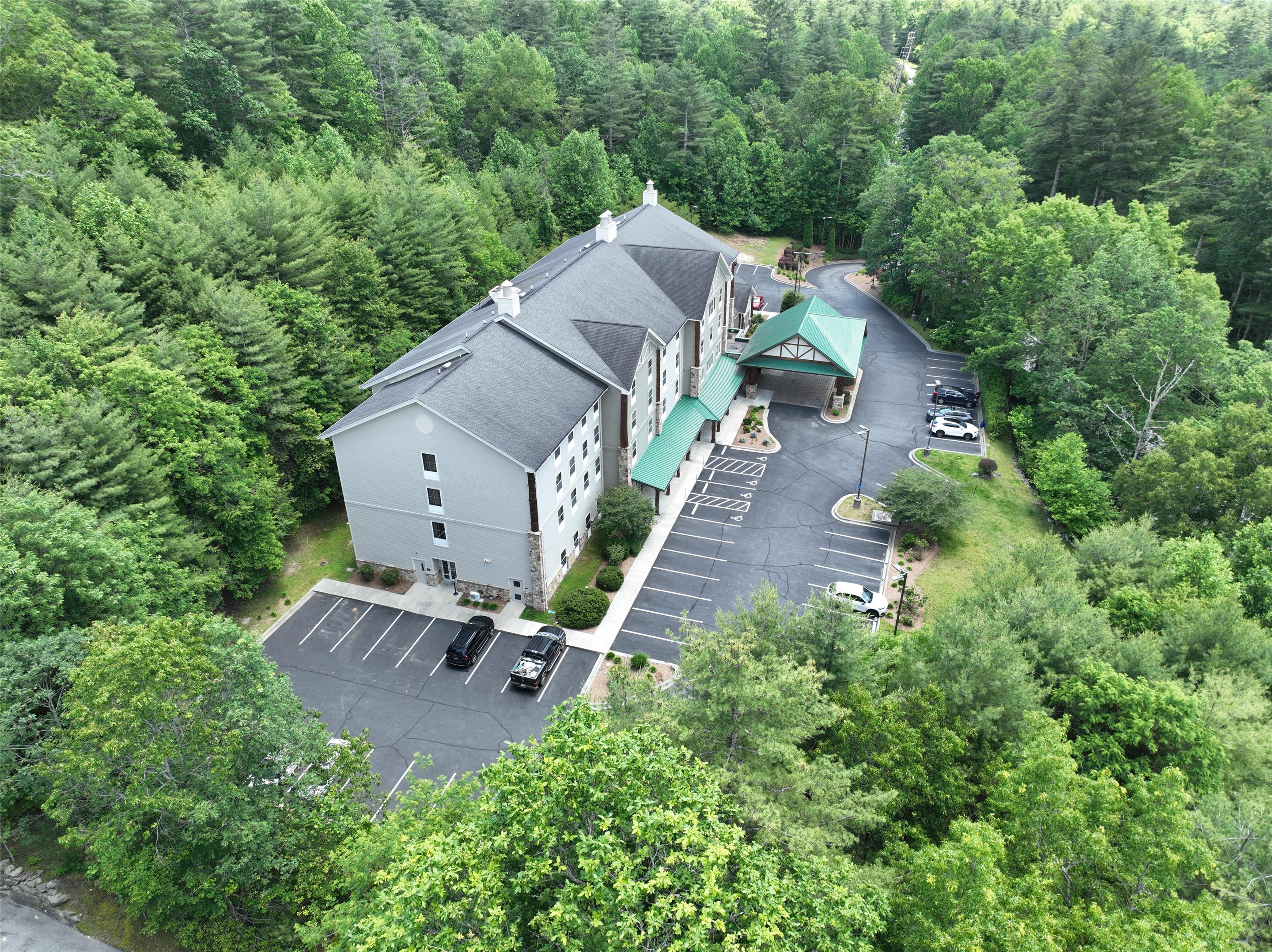 Undefined/Not Set | Hampton Inn & Suites Cashiers Sapphire Valley