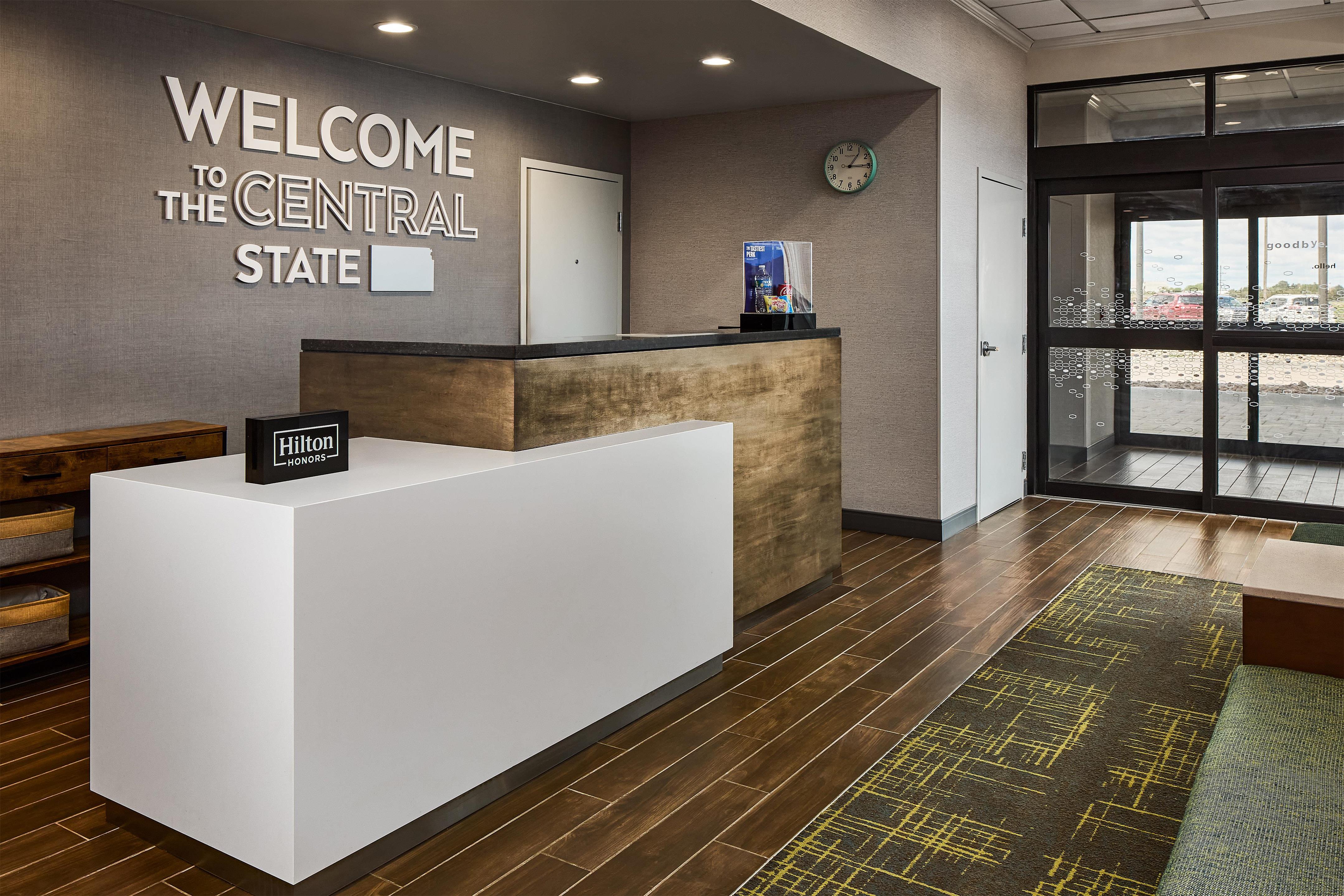 Reception | Hampton Inn Colby