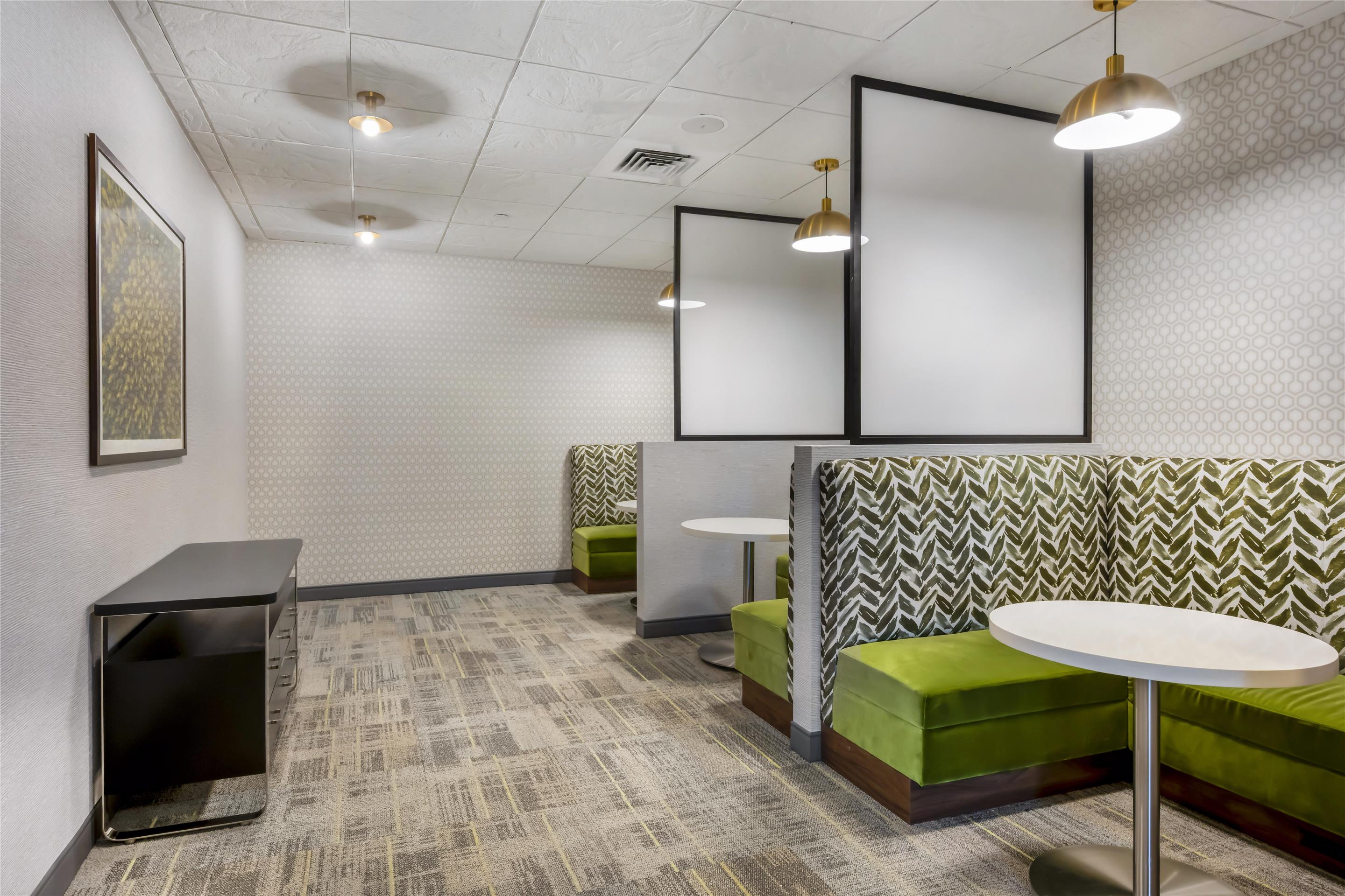 Business Center | Hampton Inn & Suites Coeur d' Alene