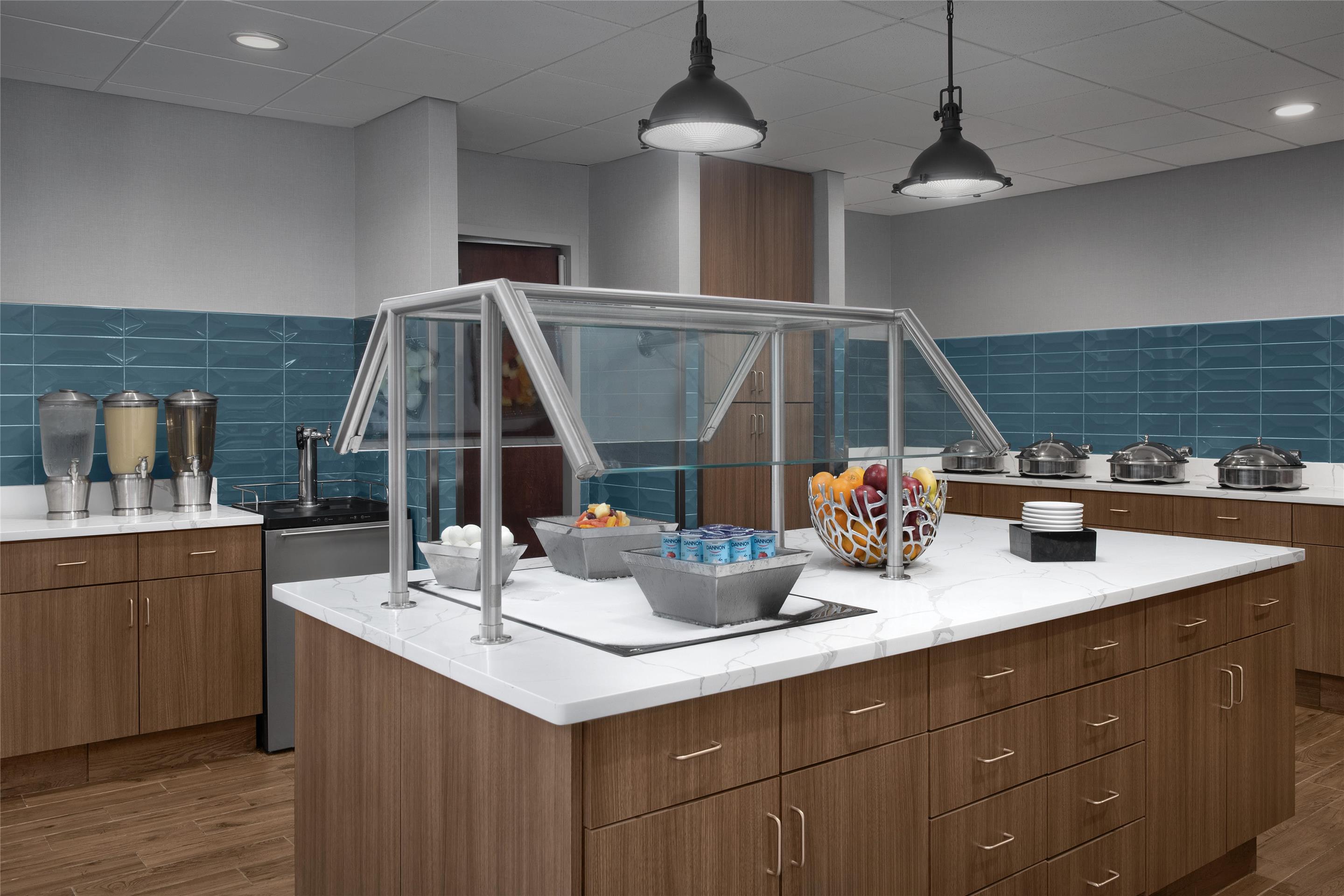 Breakfast Area | Homewood Suites by Hilton Newark-Cranford